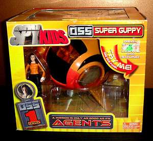 Spy Kids Super Guppy with Carmen Cortez figure, lights and sound 