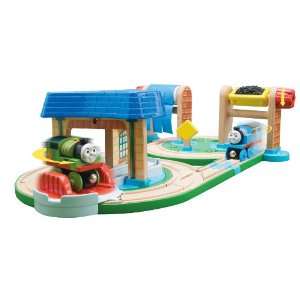   Wooden Railway   Early Engineers Busy Day on Sodor Set Toys & Games