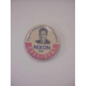  Nixon for President 1960s Pin back Button PEACE, PROGRESS 