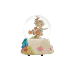  Precious Moments Disney Collection Girl with Nemo Toy 