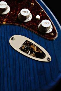 Fender Deluxe Players Stratocaster 3 Tone Sunburst New  
