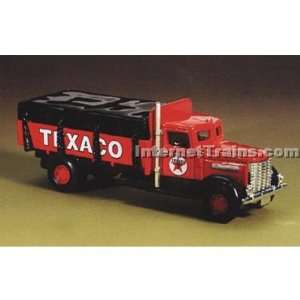  IMEX HO Scale Peterbilt Tarp Truck   Texaco Toys & Games