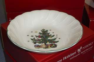 NIKKO Happy Holidays (4) 7.5 All Purpose Cereal BOWLS, Christmas Tree 