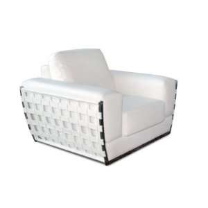  THE WAVE CHAIR IN WHITE LEATHER BY DIAMOND SOFA