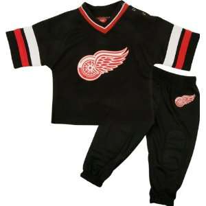 Detroit Red Wings Toddler Short Sleeve Hockey Jersey and 