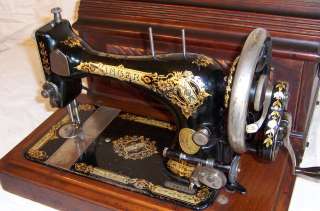 1896 Singer VS3 model 24 Hand Crank Sewing Machine Gothic Victorian 