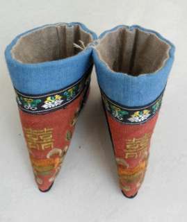 Chinese Ancient Womans Old Embroidery Shoe  