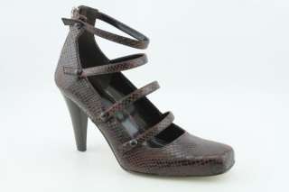 The Enzo Angiolini Gigi shoes feature a leather upper with a square 