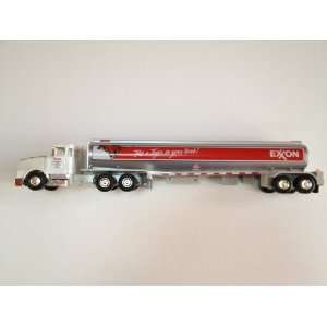  Exxon 1997 Toy Tanker Truck Collectors Edition 