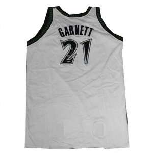 Kevin Garnett Minnesota Timberwolves Autographed Game Used 