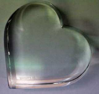 TIFFANY & CO ACRYLIC HEART PAPERWEIGHT 4 HIGH LOVELY  