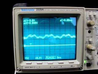 Tektronix 2221A Oscilloscope Digital 100MHz,100MSa/s,2 Channel Stand 