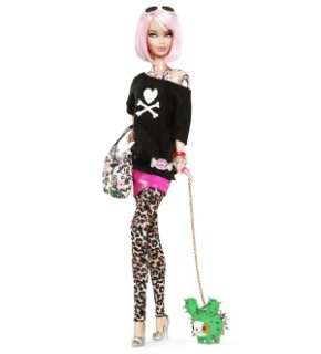 pink miniskirt logo leggings and black top with signature skull hearts 