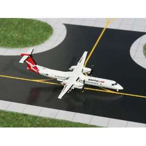    Gemini Jets Qantaslink Dash 8Q Model Airplane 