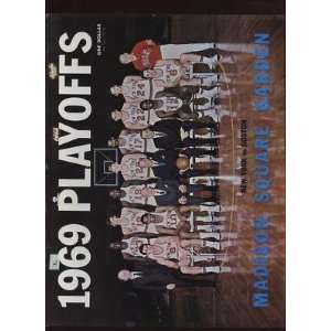  1969 Celtics @ New York Knicks NBA Playoff Program NRMT 