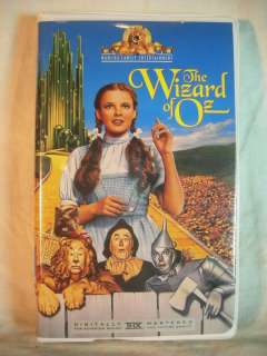 The Wizard of Oz VHS CLAMSHELL Judy Garland Jack Haley 027616520432 