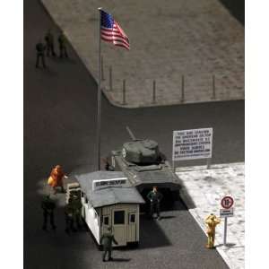  Busch 1490 Checkpoint Charlie