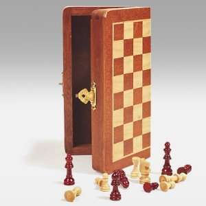    American Puzzles, 7 in Wooden Magnetic Chess Game Set Toys & Games