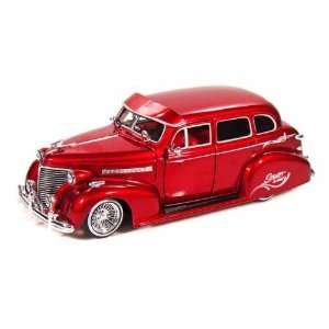  1939 Chevy Master Deluxe LowRider 1/24 Metallic Red Toys & Games