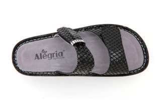   non removable patented interlocking footbed system with latex memory