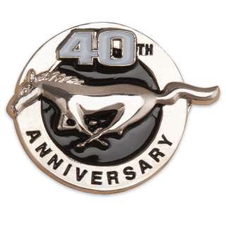 FORD MUSTANG 40TH ANNIVERSARY COLLECTORS TAC PIN MUSCLE CAR COAT TIE 