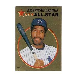 1982 Topps Stickers #137 Dave Winfield FOIL  Sports 