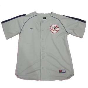  New York Yankees Boys Jersey Shirt By Nike Size 16 18 