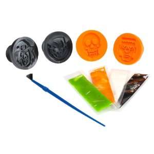  Wilton Freaky Faces Stamp N Color Cookie Kit Kitchen 