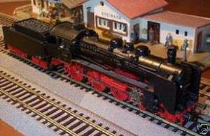 Roco 43310 HO DC DRG Steam Locomotive BR 17 PRICE REDUCED  