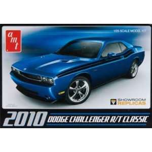  AMT   1/25 2010 Dodge Challenger R/T Classic (Plastic 