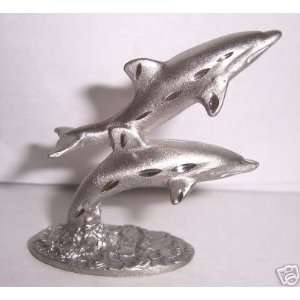    Spoontiques Pewter Two Dolphins Diamond Cuts H0244 