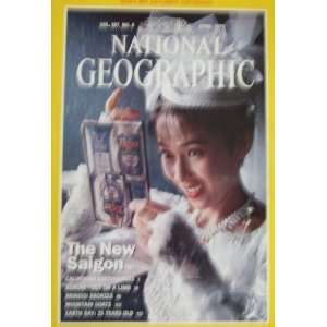  National Geographic Magazine April 1985 The New Saigon 