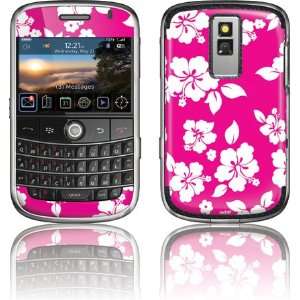  Pink and White skin for BlackBerry Bold 9000 Electronics