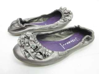 JEFFREY CAMPBELL Pewter Leather Ruffle Front Flats Sz 7  
