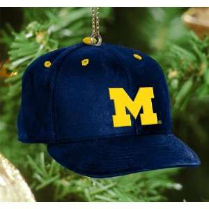  Pack of 4 NCAA Michigan Wolverines Baseball Cap Christmas 