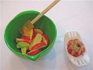 Re ment Dollhouse Miniature Green Mixing Bowl, Apples & Apple Slicer 
