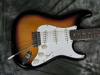 Fender Squier SE Special Stratocaster Electric Guitar in 3 Tone 