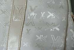   White NEXXUS Fabric & Vinyl Zippered MAKEUP/ Bag COSMETIC CASE  