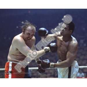  Muhammad Ali Vs. Chuck Wepner Richfield, Ohio 1975   8x10 