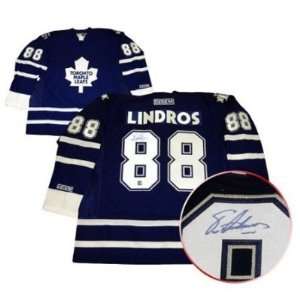 Eric Lindros Signed Jersey   Replica Dark