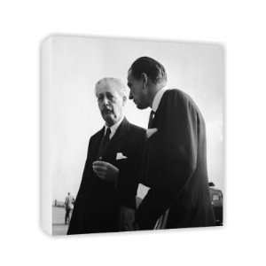  Harold MacMillan   Canvas   Medium   30x45cm