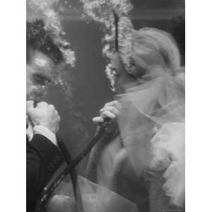 Underwater Wedding of Bob Smith and Wife Mary Beth Sanger Photographic 