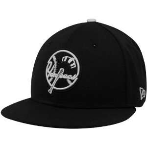New Era New York Yankees Black Tonal Pop 59FIFTY Fitted Hat  