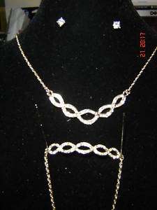 Avon Jewelry Three Piece Frontal Twist Gift Set  Silver  